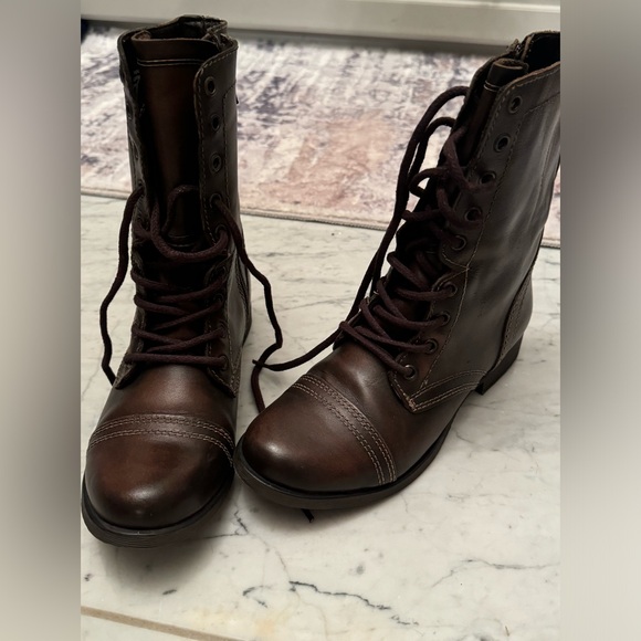 Steve Madden Shoes - Steve Madden Troopa Brown leather boots 8.5 women’s